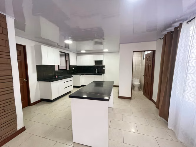 Casa de una planta y jardín con gran potencial en Rohrmoser!! P610 - Imagen 7