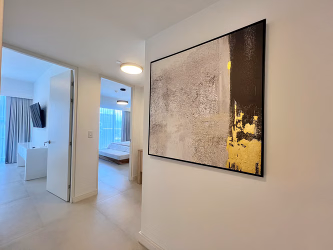 Venta penthouse de lujo con elegantes acabados, La Sabana. (IC)