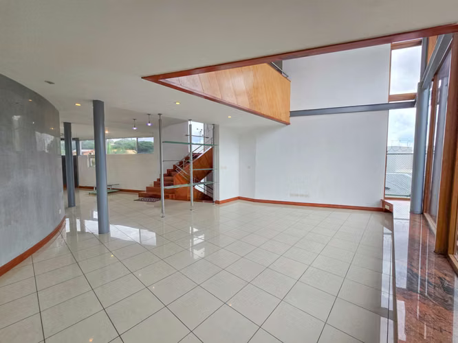 CONDO CONTEMPORANEO DE 432 M2 CON VISTA EN GUACHIPELIN ESCAZU - Imagen 14