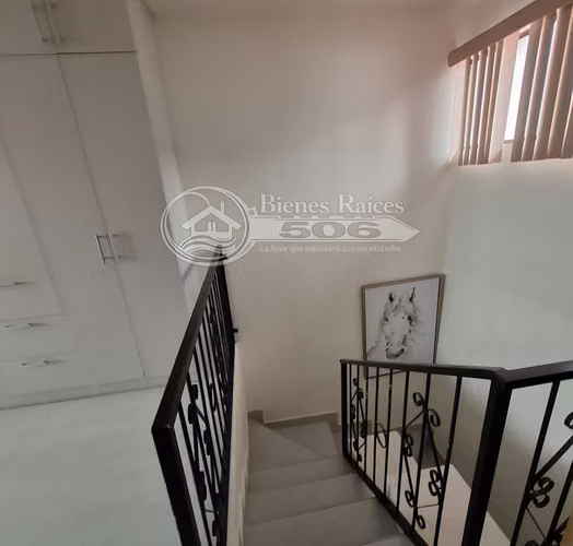 Se vende casa recien remodelada  San Francisco de Heredia