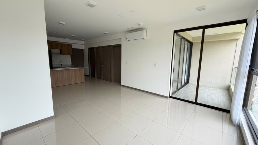 Alquiler de Apartamento NUEVO en Condominio EL CANAL GRECIA $1.100