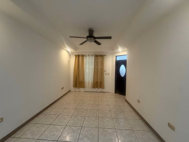 A la venta hermosa casa espaciosa, Residencial Prados de Florencia, Desamparados Alajuela - Imagen 6