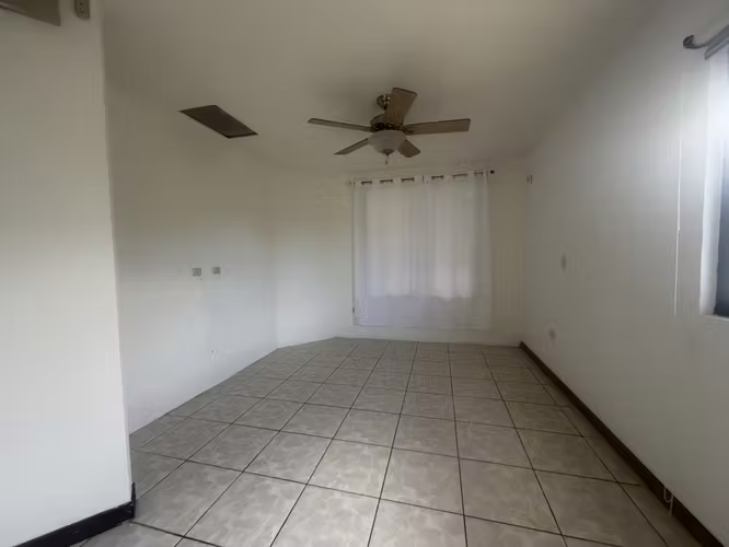 A la venta hermosa casa espaciosa, Residencial Prados de Florencia, Desamparados Alajuela - Imagen 9