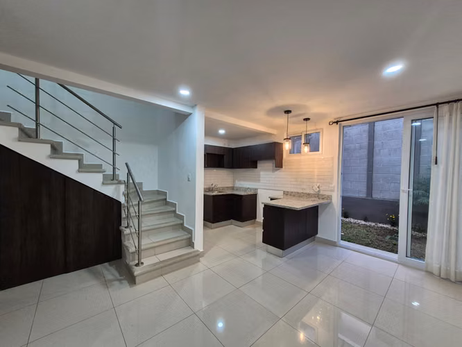 Alquiler de casa 2 habitaciones en condominio Katá, San Pablo de Heredia