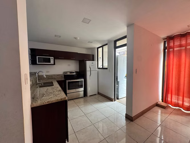 Casa en Alquiler · Condominio Prados del Río · Guanacaste