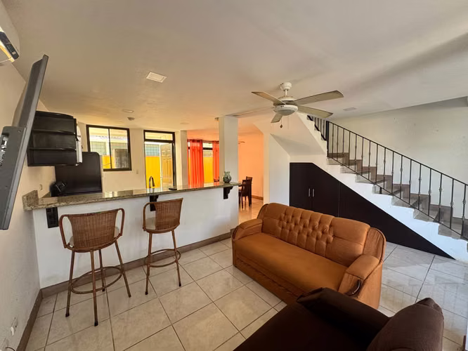 Casa en Alquiler · Condominio Prados del Río · Guanacaste