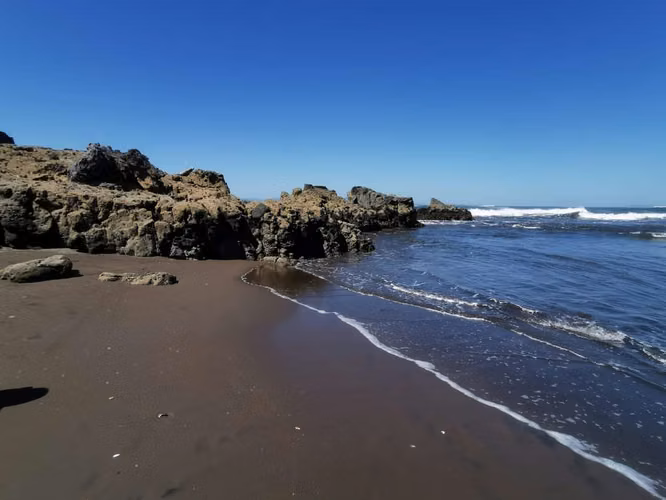 Lote Frente al Mar en Bajamar – 2,962 m² por $99,000 ¡Oportunidad Única! - Imagen 2