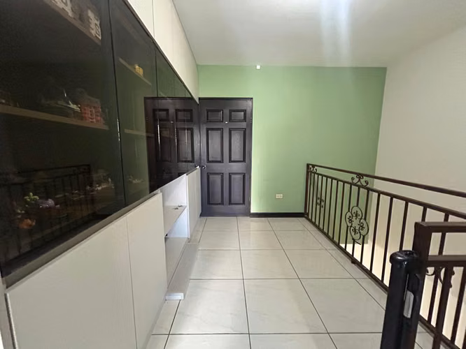 Casa en Alquiler de 3 Habitaciones en Residencial Privado