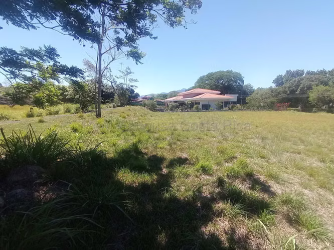 Venta de Espectacular Lote en Hacienda Los Reyes, en La Guácima de Alajuela. - Imagen 5