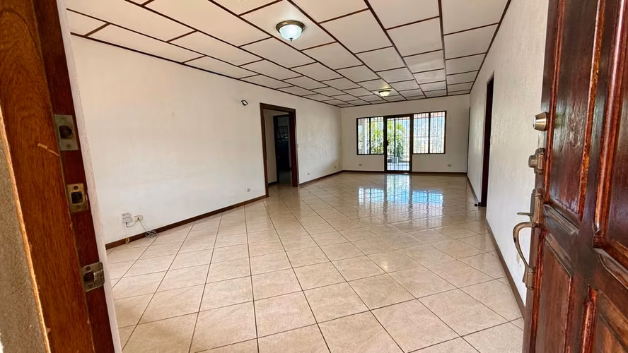 Venta de Casa en Heredia Belén Bosques Doña Rosa | Exclusiva Residencia Cerca de Zonas Francas - Imagen 4