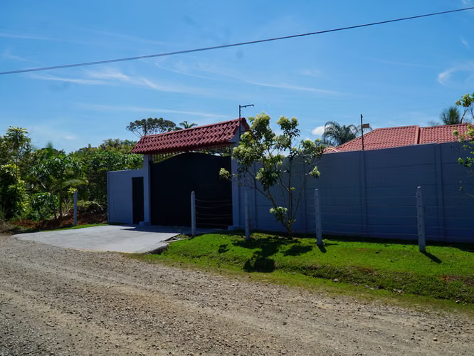 Casa Con Piscina - Imagen 3