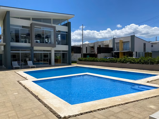 Venta. Vive o Invierte. San Pablo, Heredia IK2618