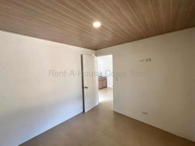 Alquiler de Apartamento para ESTRENAR en Santa María de Dota.  27-121