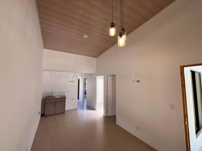 Alquiler de Apartamento para ESTRENAR en Santa María de Dota.  27-122