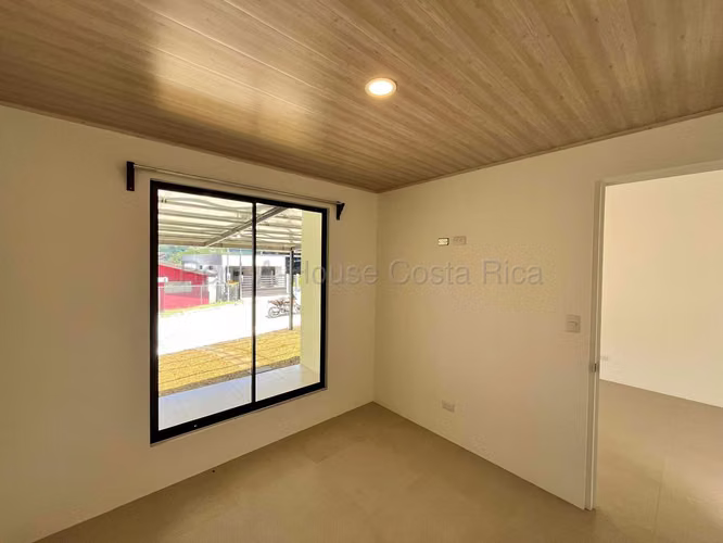 Alquiler de Apartamento para ESTRENAR en Santa María de Dota.  27-122
