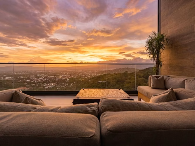 VENTA DE APARTAMENTO DE LUJO EN SOLARIS - Imagen 3