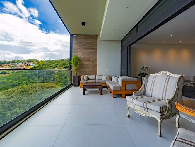 VENTA DE APARTAMENTO DE LUJO EN SOLARIS - Imagen 4