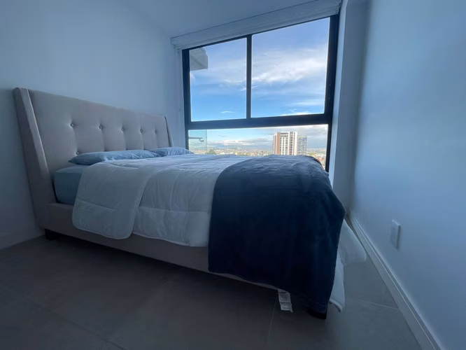 Sky Garden Nunciatura - Alquiler de Apartamento Amueblado