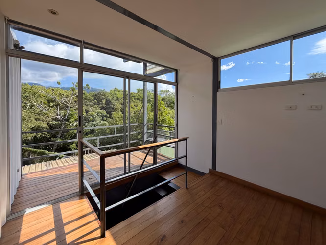 Innovación y serenidad: Alquiler de casa tipo contenedor en Lindora (ref : 65) - Imagen 7