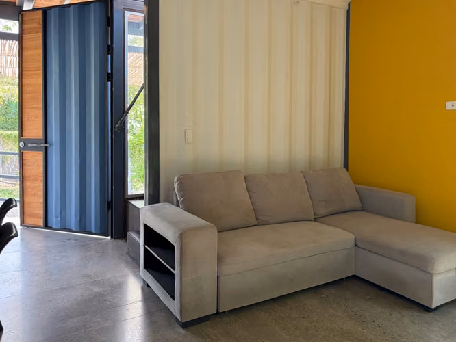Innovación y serenidad: Alquiler de casa tipo contenedor en Lindora (ref : 65) - Imagen 4