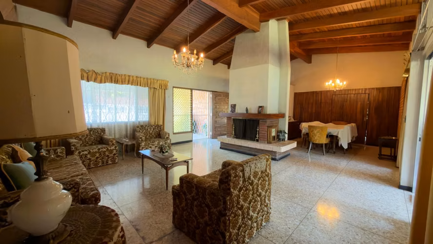 Casa en venta en San Pedro - independiente . Uso suelo mixto - Imagen 2