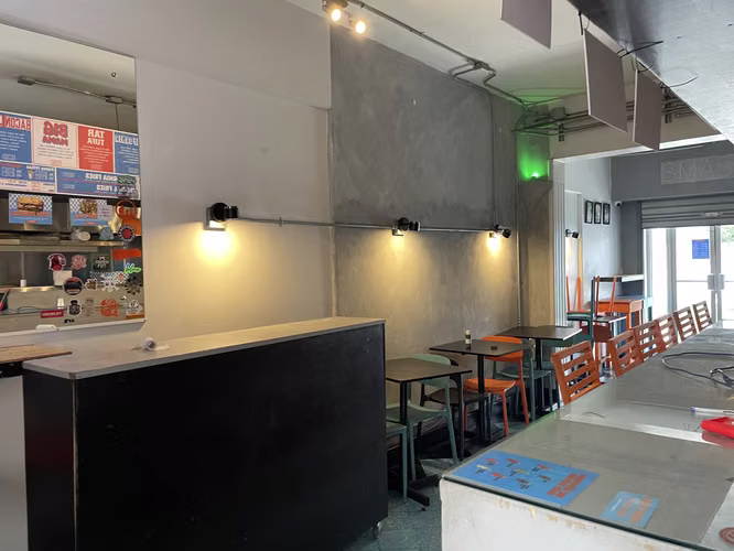 Se Alquila Local Comercial en Los Yoses