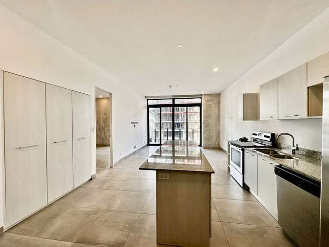 Rohrmoser -  1 habitación + Parqueo + Bodega - 80mt2 -Electrodomésticos -PetFriendly - Imagen 2