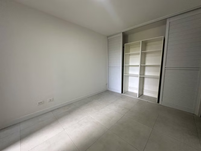 Vendo apartamento con hermosa vista Monte Alto Curridabat / INVERSIONISTAS ver esta opción
