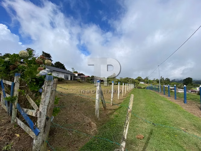 LOTE - SAN ISIDRO DE HEREDIA - SANTA ELENA  (JC65) - Imagen 4