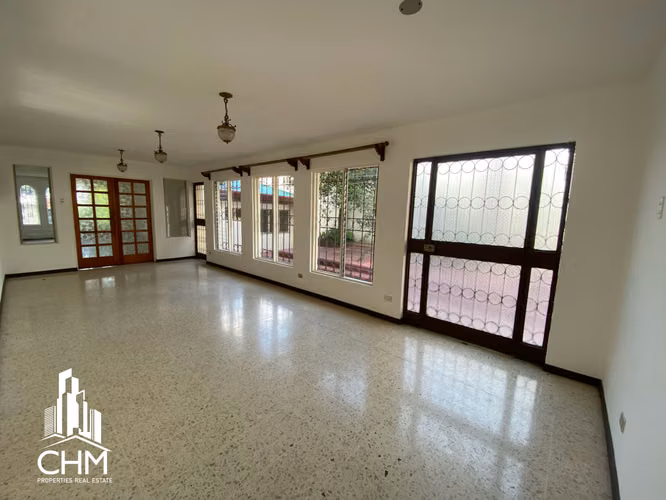 VENTA DE ESPECTACULAR CASA-ROHRMOSER-CERCA ANTIGUO AID - Imagen 4