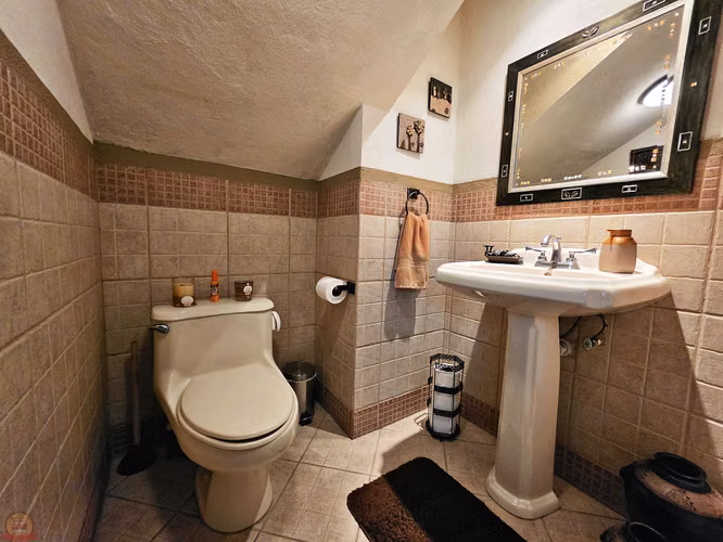 Casa Esquinera en Venta en La Ribera de Belén | 280 m² | 3-Habs | Jardines | Excelente Ubicación