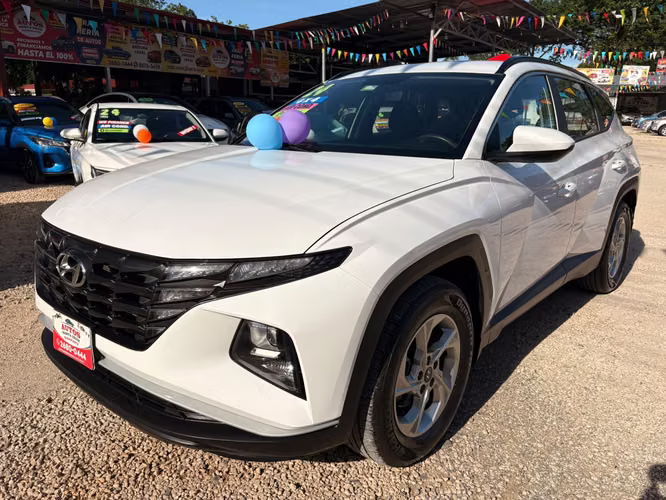 HYUNDAI TUCSON GL-2024-AUTOMATICO-SHIFT TRONIC-4X4