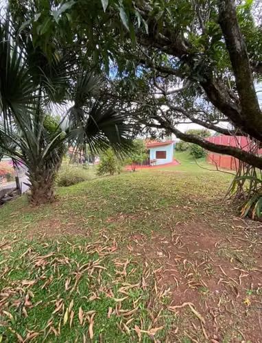 Bonita casa 5 minutos de Atenas Centro con zona verde