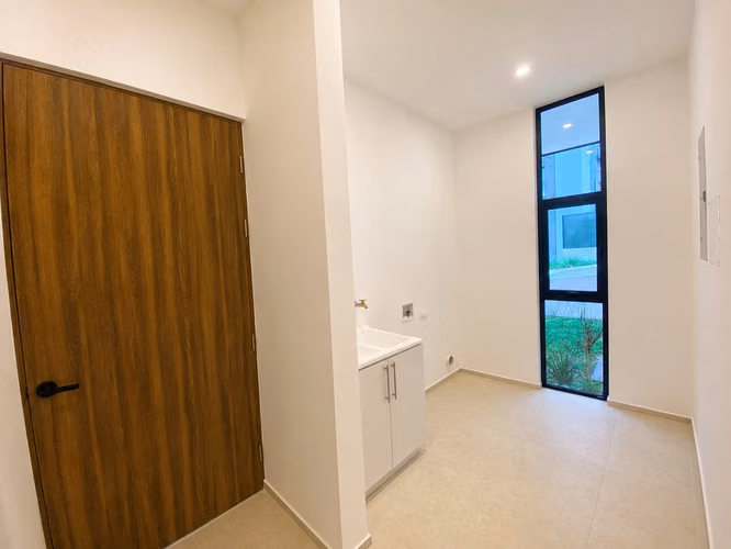 VENTA DE CASA NUEVA DE UN PISO EN CONDOMINIO, POZOS DE SANTA ANA