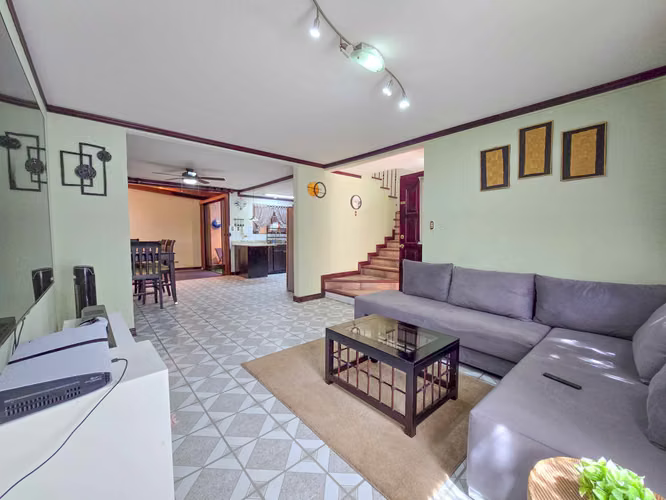 CONDOMINIO DE 3 HABIT. EN GUACHIPELIN ESCAZU