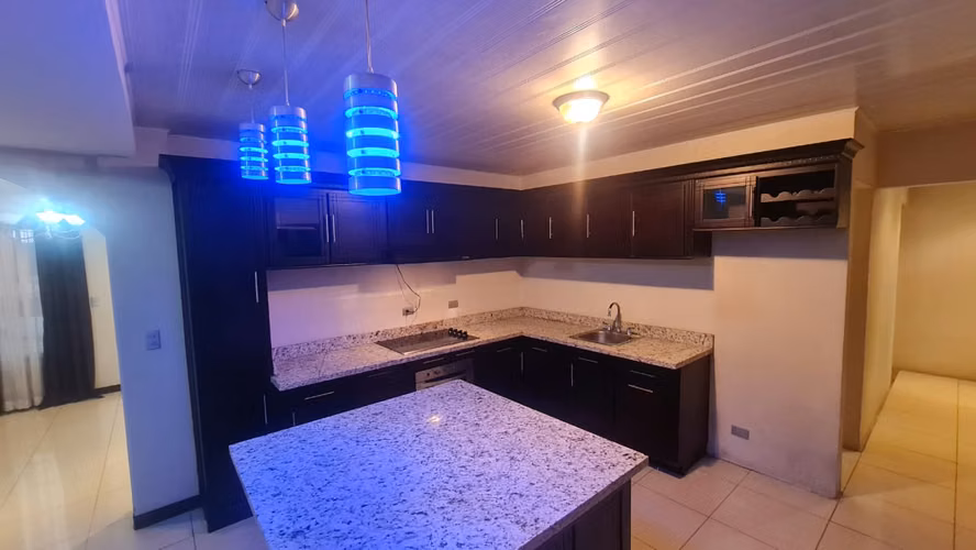Se vende casa de lujo en Condominio Botánica, Alajuela Centro - Imagen 6
