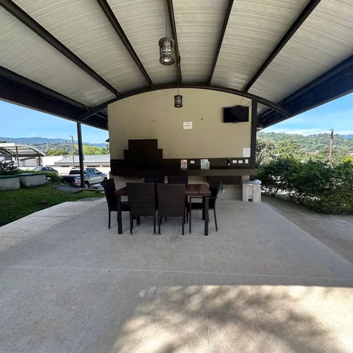 Oportunidad de Inversión - Condominio en Lomas de Ayarco - MV