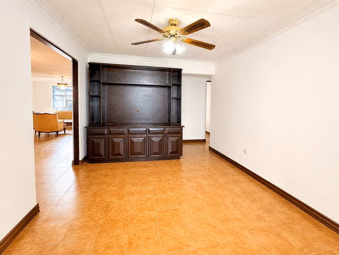 Alquiler y venta de CASA de una planta en Rohrmoser $2500 - Imagen 9
