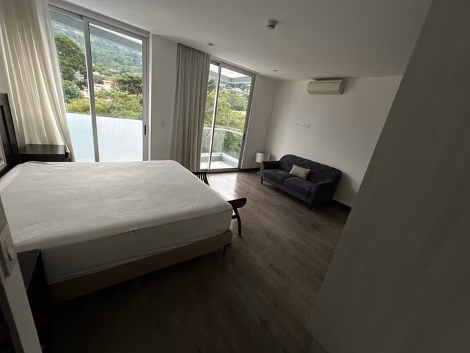 Penthouse en Venta – Bosque de Escazú