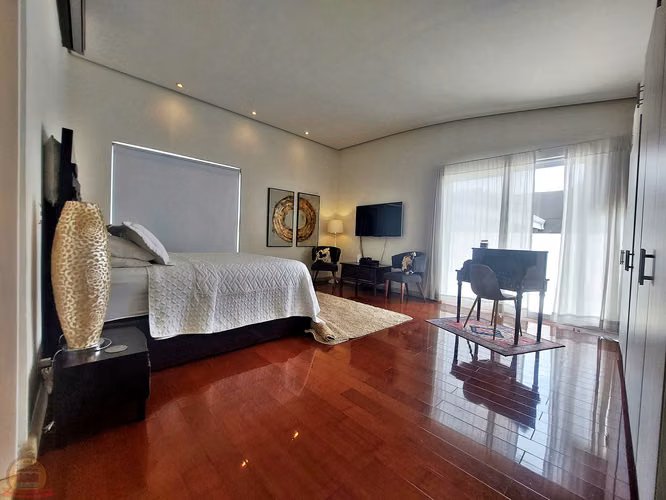 Casa Moderna de Lujo con Piscina Privada | 4-Habs | Condominio Nuvo Santa Ana | $650,000 - Imagen 16