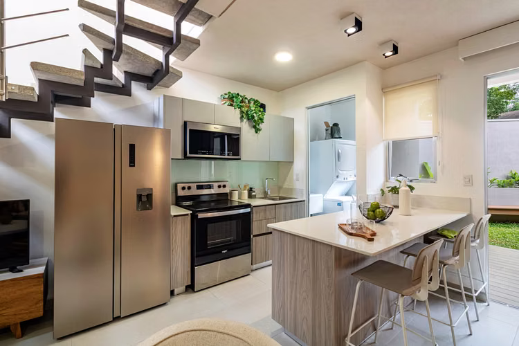 Venta de Condominio para estrenar en Montes de Oca