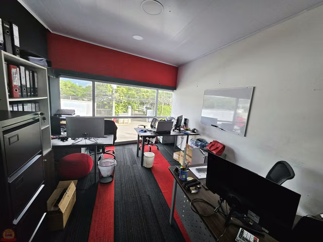 Venta Ofi-Bodega Showroom 255m² Alajuela | Rentando | $375,000