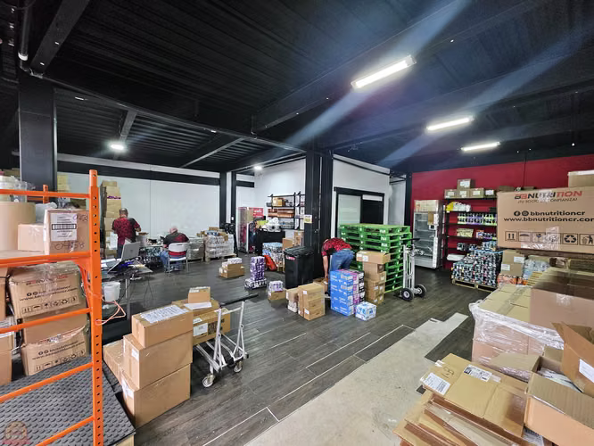 Venta Ofi-Bodega Showroom 255m² Alajuela | Rentando | $375,000