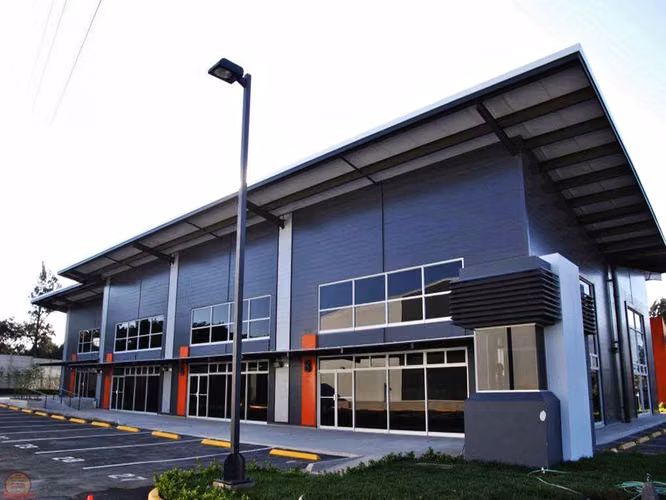 Venta Ofi-Bodega Showroom 255m² Alajuela | Rentando | $375,000