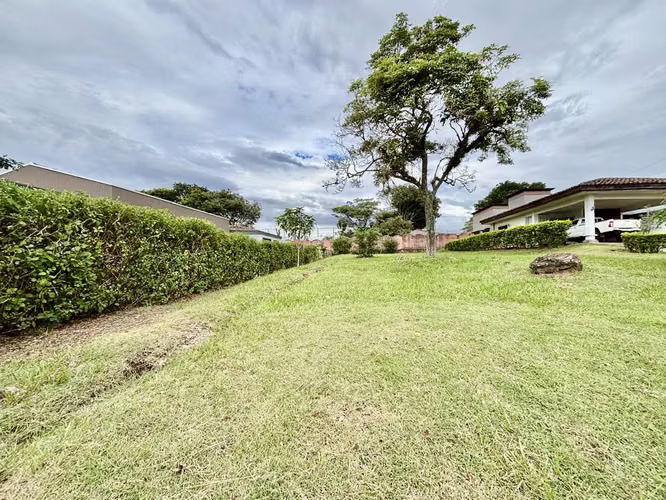OPORTUNIDAD! VENTA LOTE EN CONDOMINIO EN LA GUACIMA