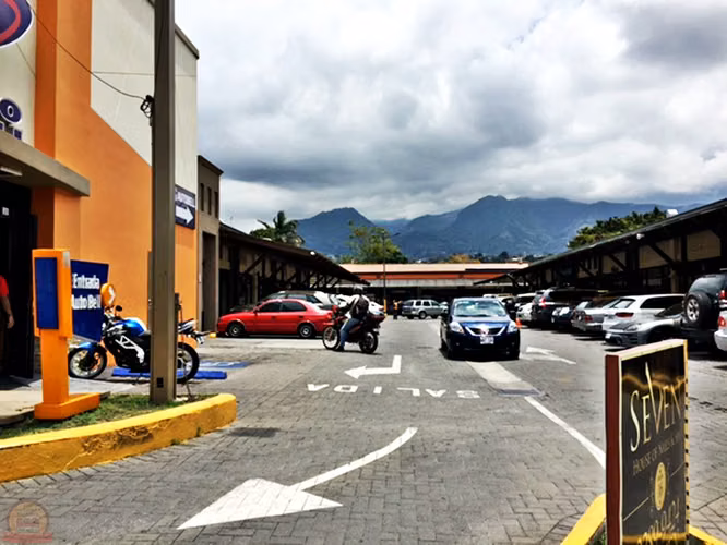Local Comercial 100m² en Escazú | Alto Tráfico | Venta $225,000 - Imagen 16