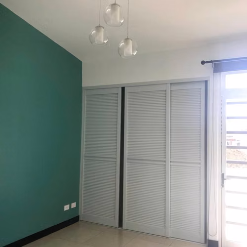 Casa 2 dormitorios 2 parqueos 2 baños, Terrazas del Norte, San Rafael Alajuela
