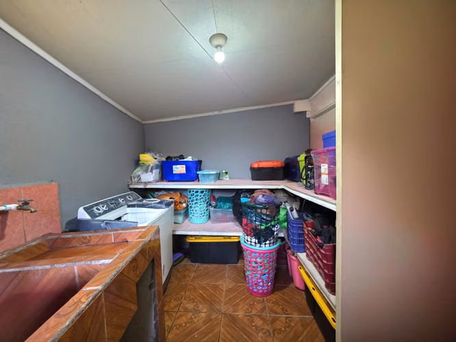 Venta de Casa en San Juan de Naranjo | Amplia Zona Verde