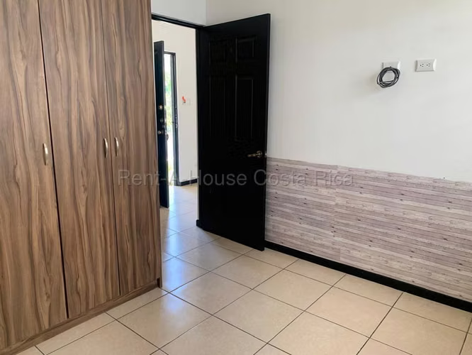 Venta de Casa en  Condominio Málaga-Alajuela.