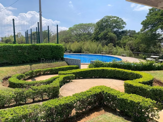 Venta de Casa en  Condominio Málaga-Alajuela.